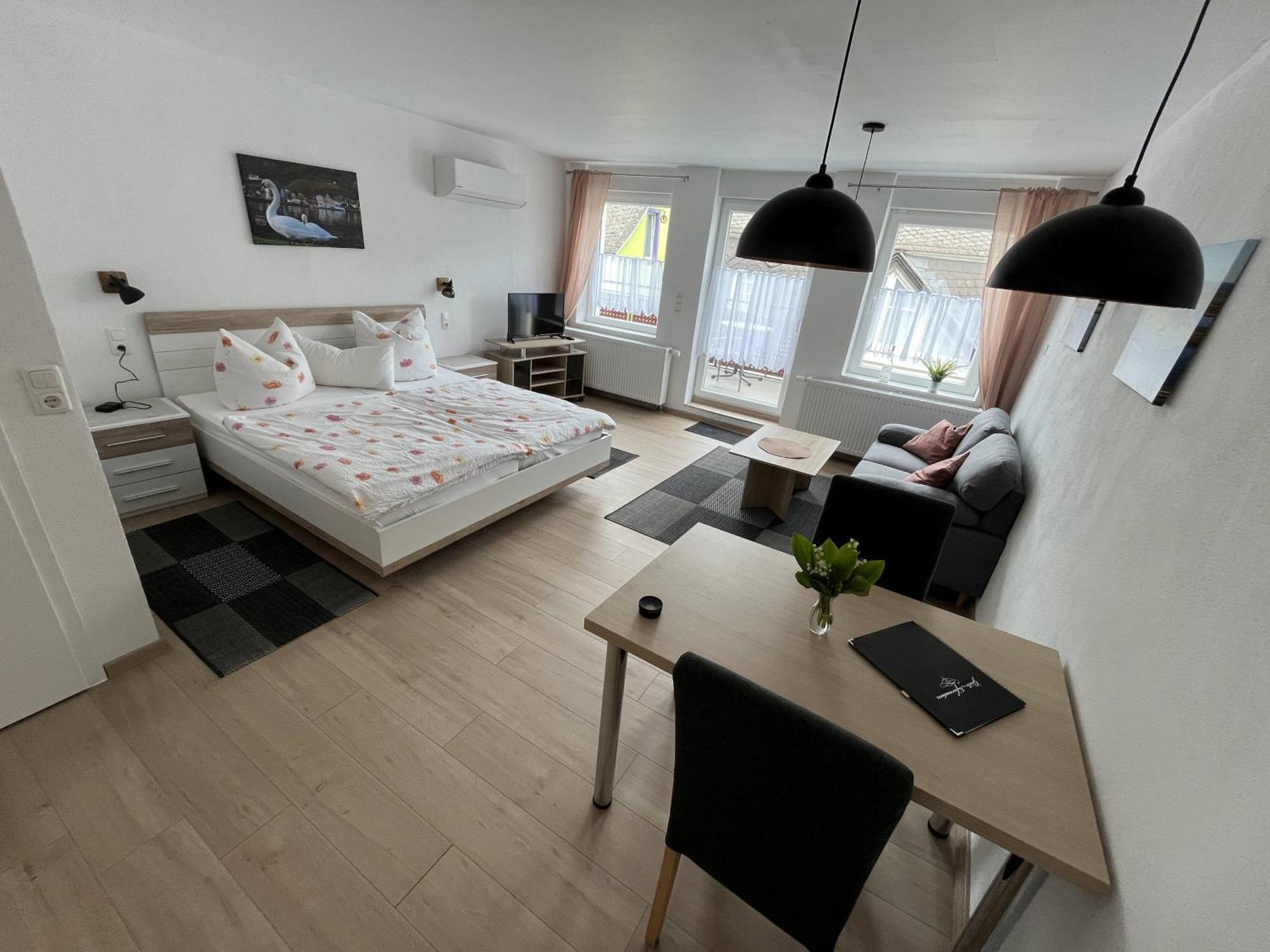 Ferienwohnungen und Appartements - Haus Budinger Alf Exterior foto