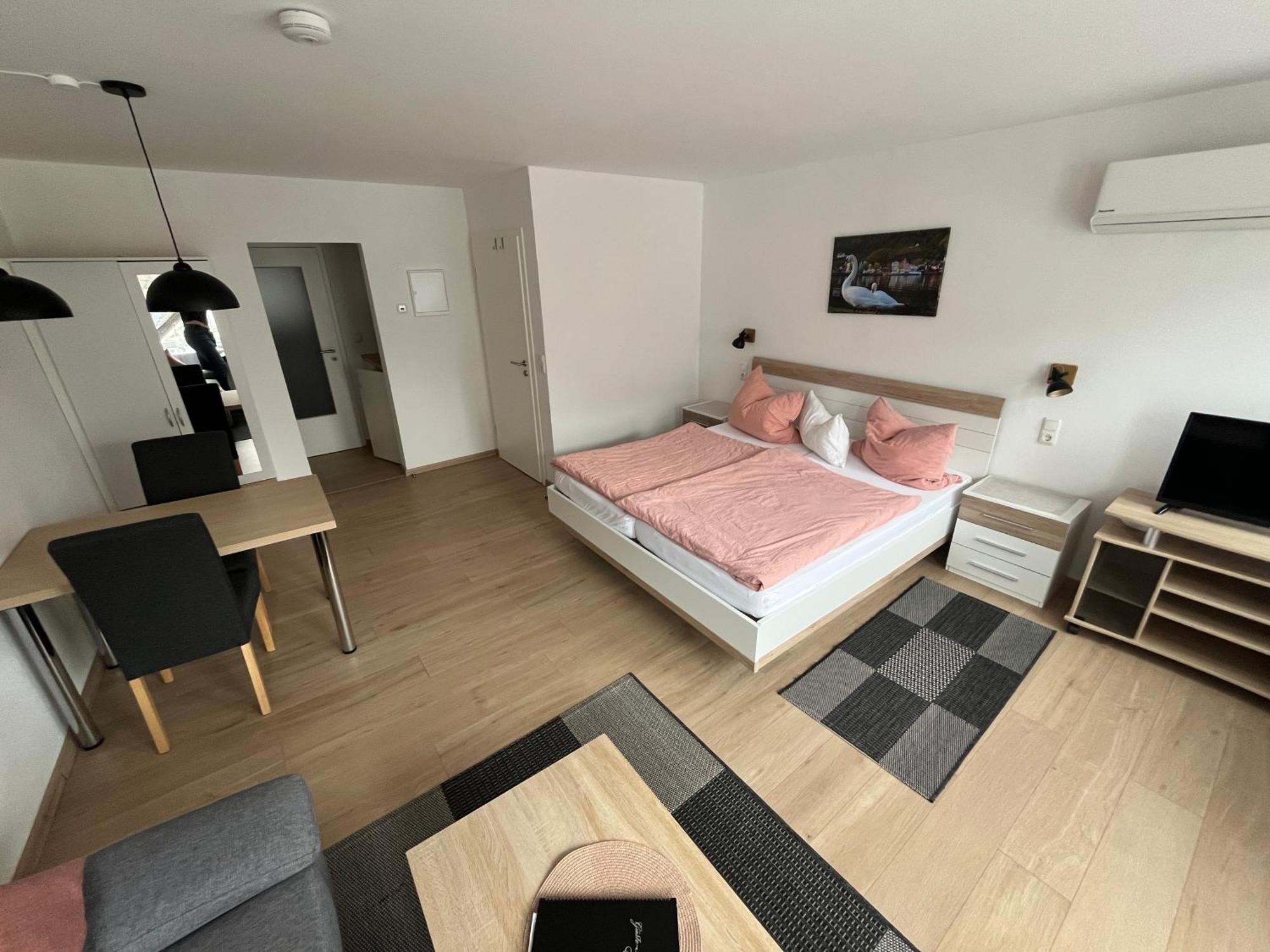 Ferienwohnungen und Appartements - Haus Budinger Alf Exterior foto